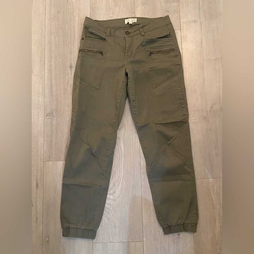 Jolt olive green capris